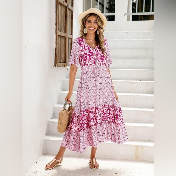 Dresses & Skirts - Pink Floral Midi Dress